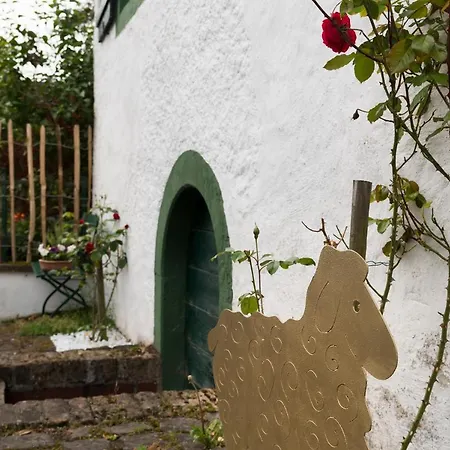 Zum-goldenen-schaf Daire *